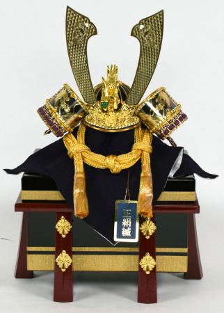 7号金茶兜飾り